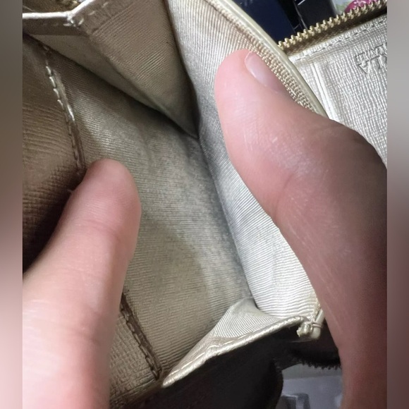 FURLA WALLET EUC BEIGE LEATHER - Picture 7 of 7